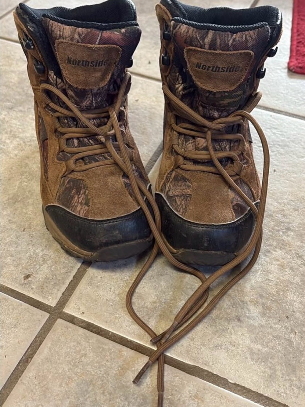 3M Thinsulate Brown Camo Kids Hiking Boots